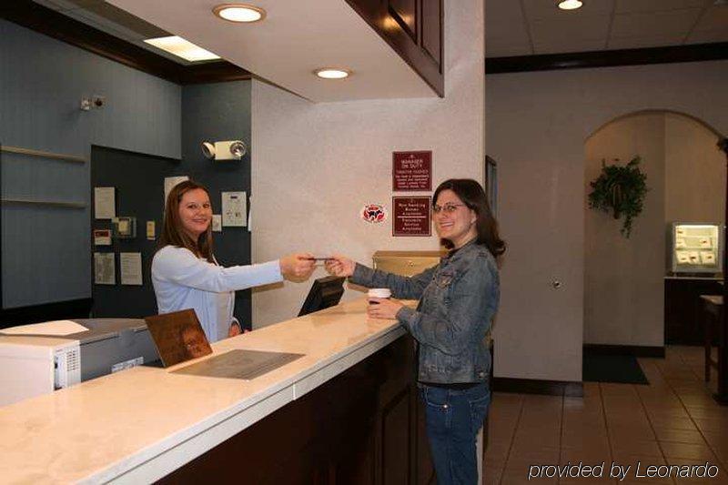 Hampton Inn Roxboro Interieur foto