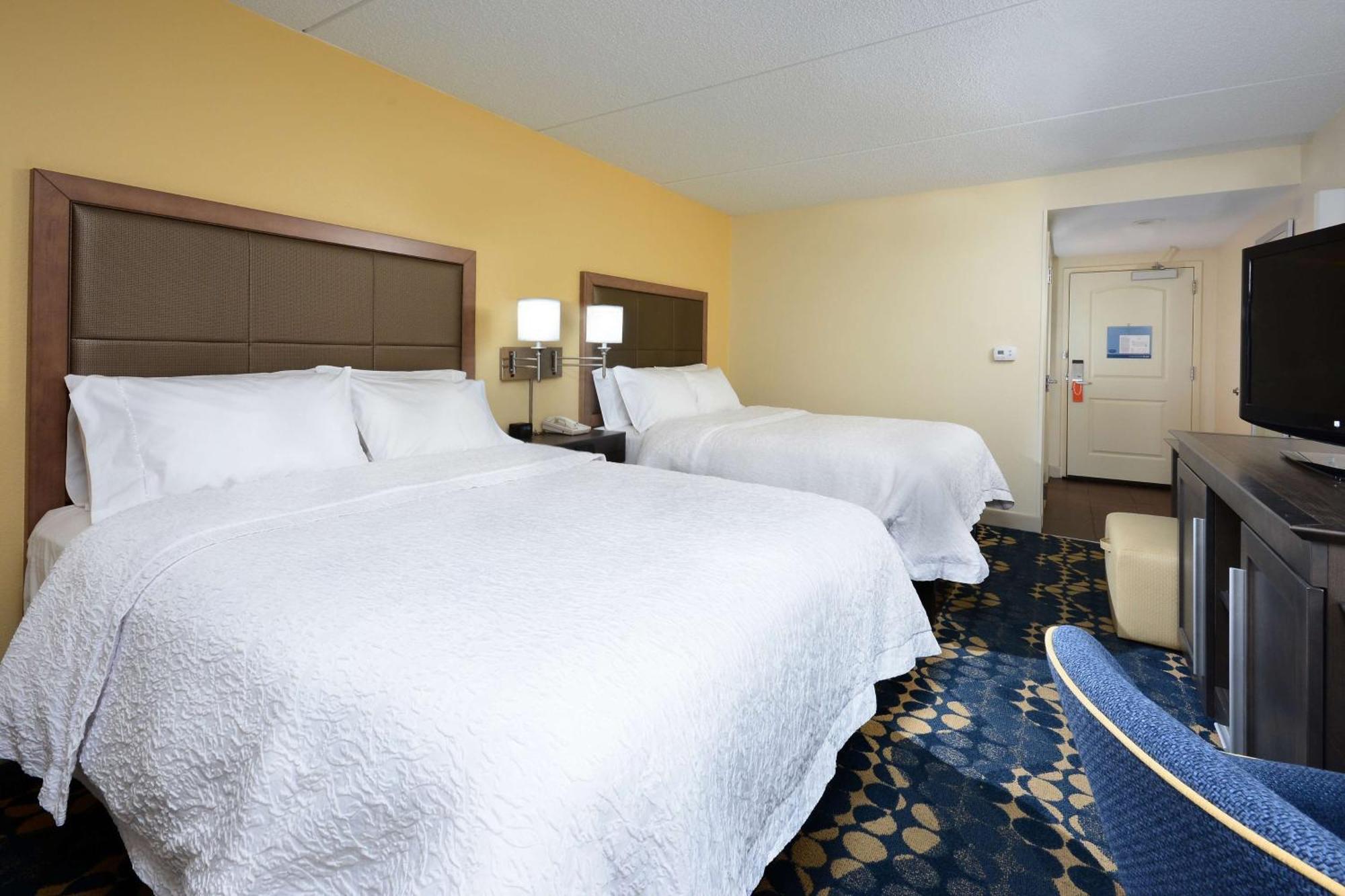Hampton Inn Roxboro Buitenkant foto
