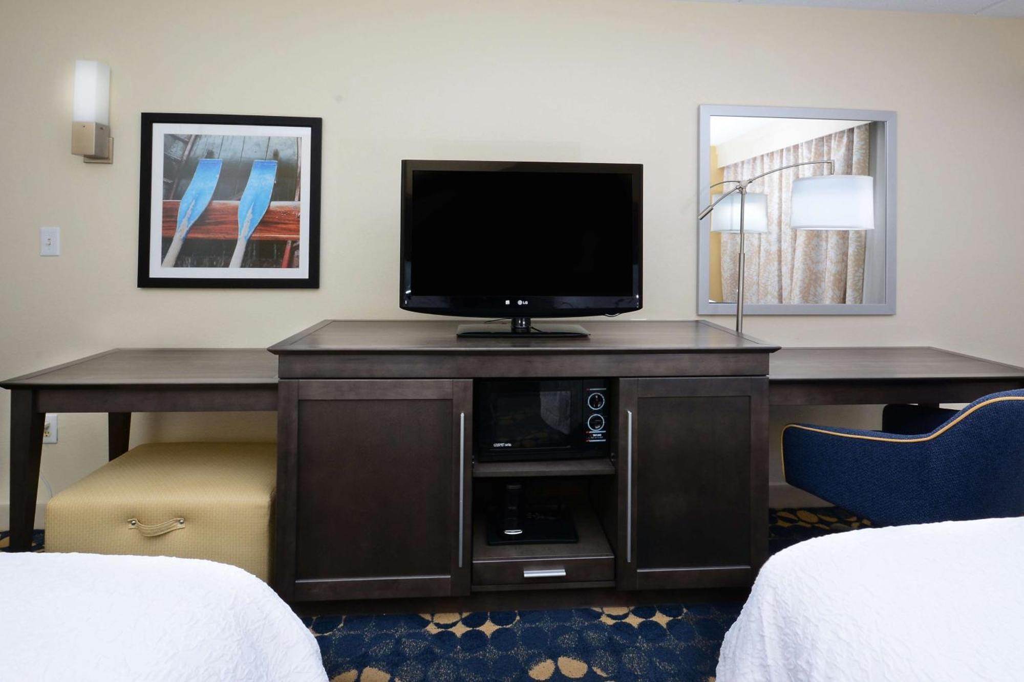 Hampton Inn Roxboro Buitenkant foto