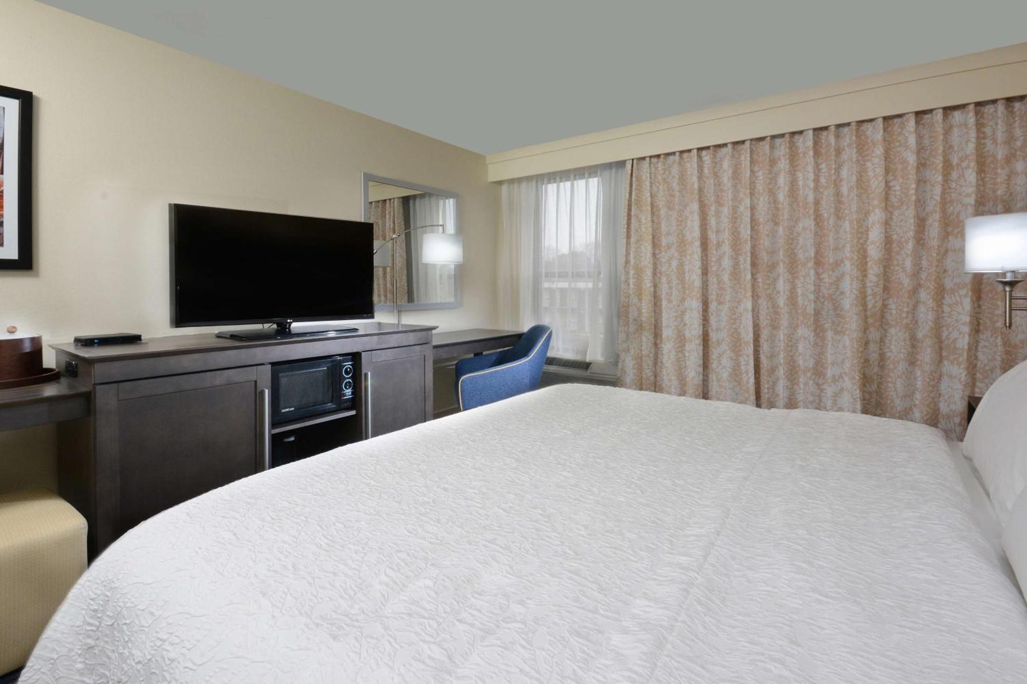 Hampton Inn Roxboro Buitenkant foto