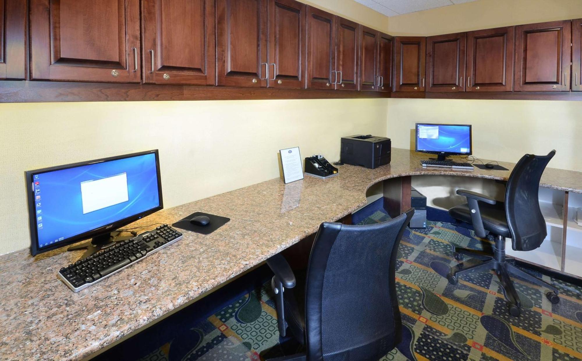 Hampton Inn Roxboro Buitenkant foto