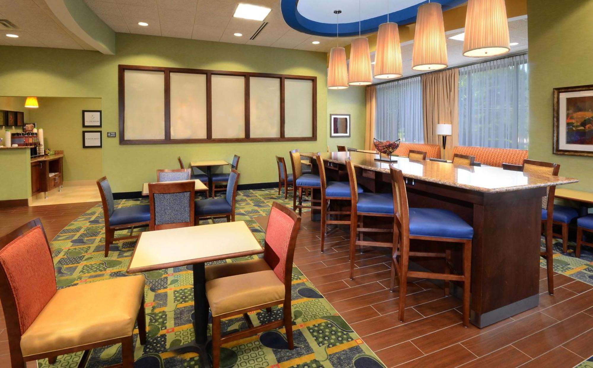Hampton Inn Roxboro Buitenkant foto