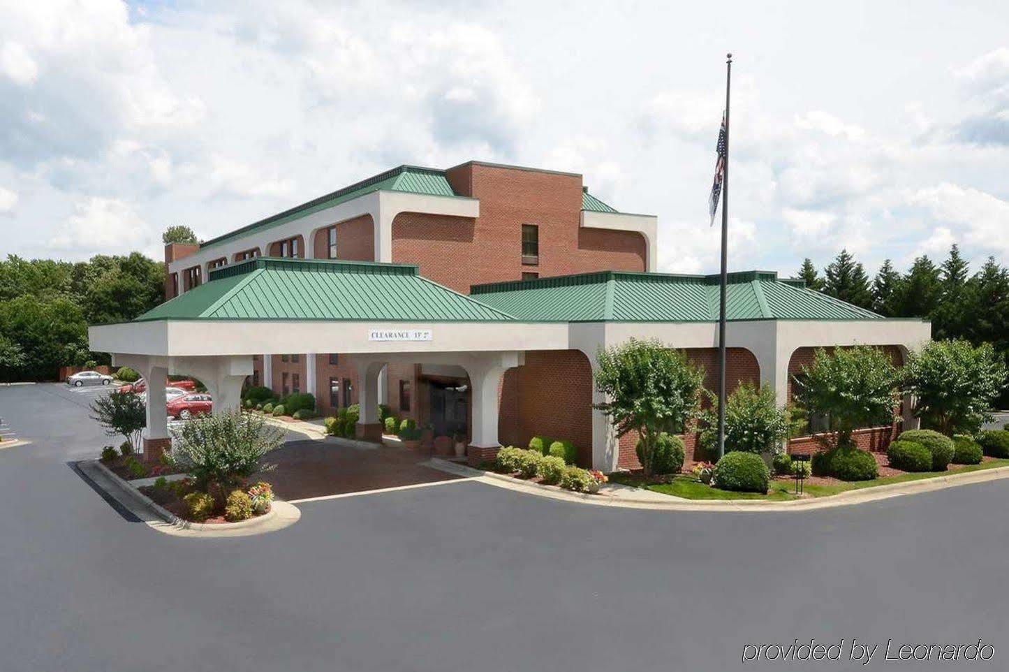 Hampton Inn Roxboro Buitenkant foto