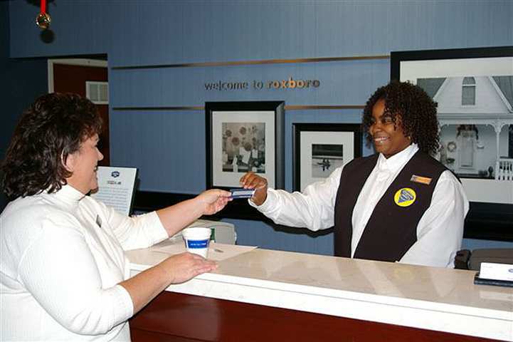 Hampton Inn Roxboro Buitenkant foto